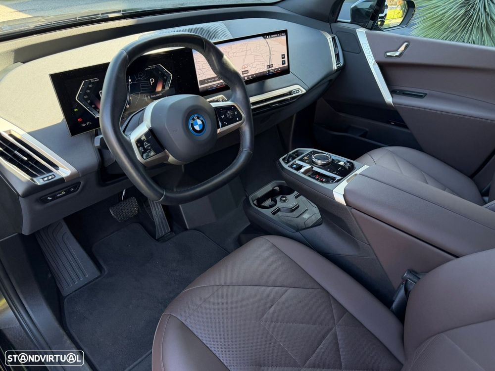 BMW iX xDrive 40 Pack Desportivo - 3
