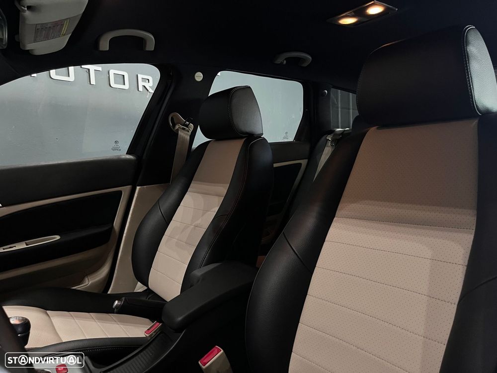 Alfa Romeo 159 Sportwagon 2.0 JTDm Progression - 12