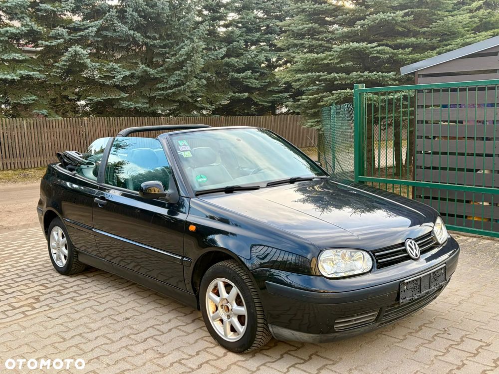 Volkswagen Golf Cabrio - 2