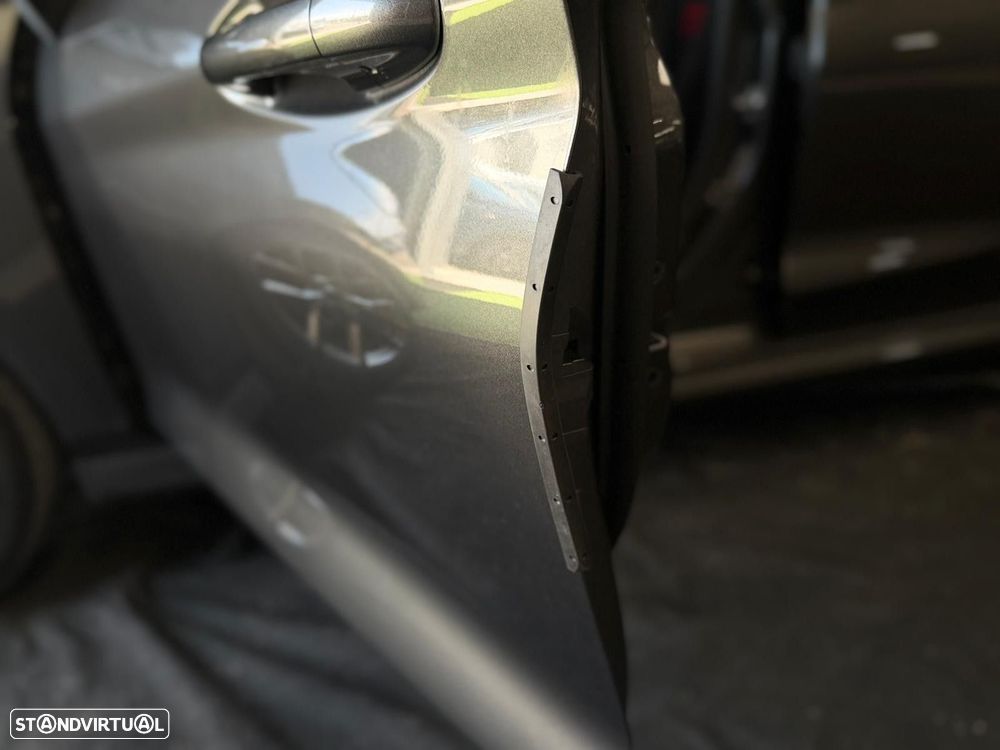 Ford Fiesta 1.0 EcoBoost MHEV ST-Line - 14