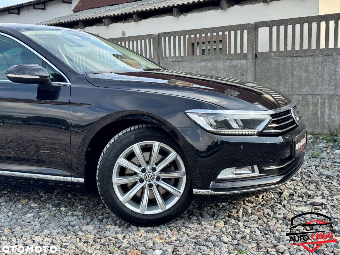 Volkswagen Passat - 12