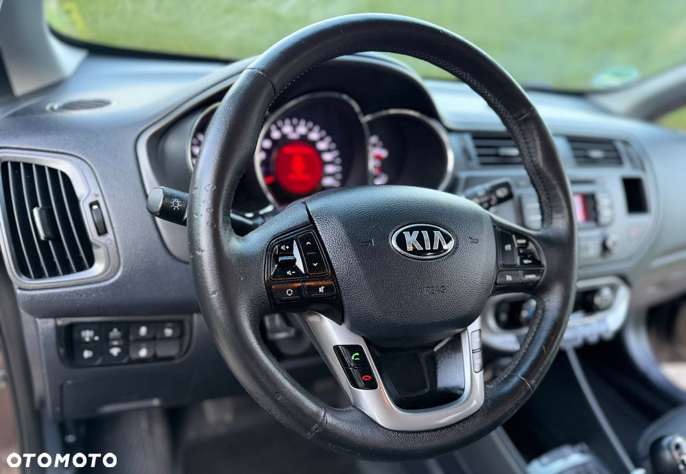 Kia Rio 1.4 CRDI Platinum Edition - 9