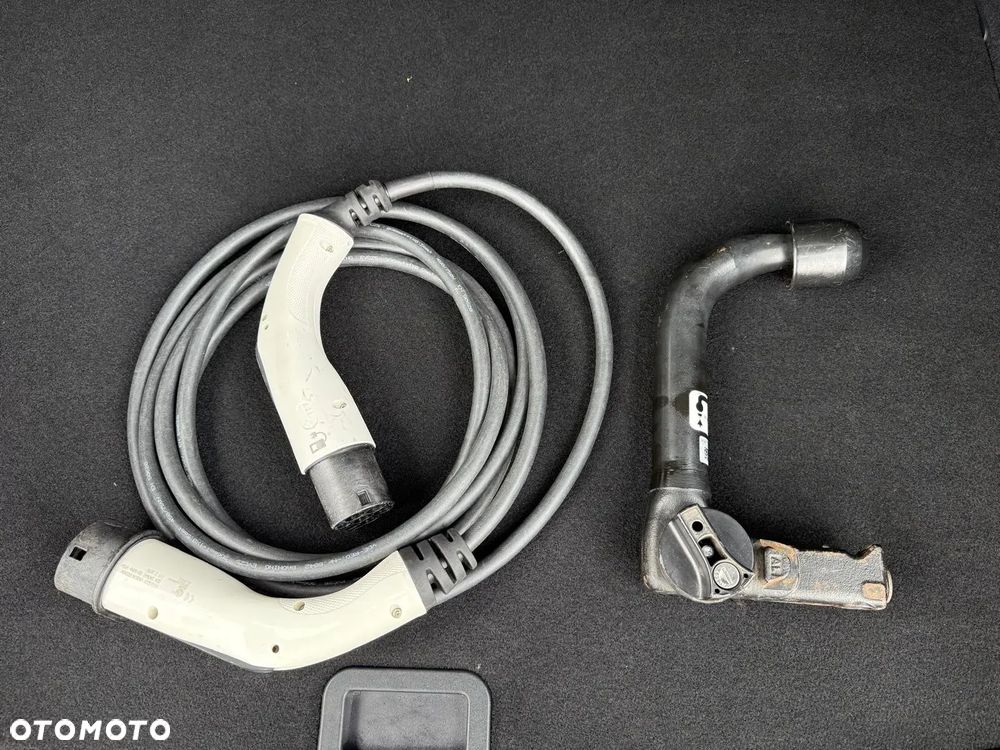 Ford Kuga 2.5P PHEV FWD Graphite Tech Edition e-CVT - 33