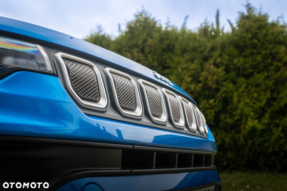 Jeep Compass - 10