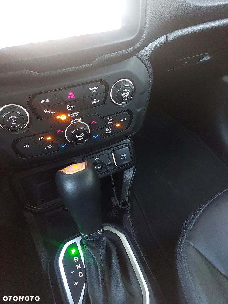 Jeep Renegade 1.5 GSE T4 48V e-Hybrid - 11