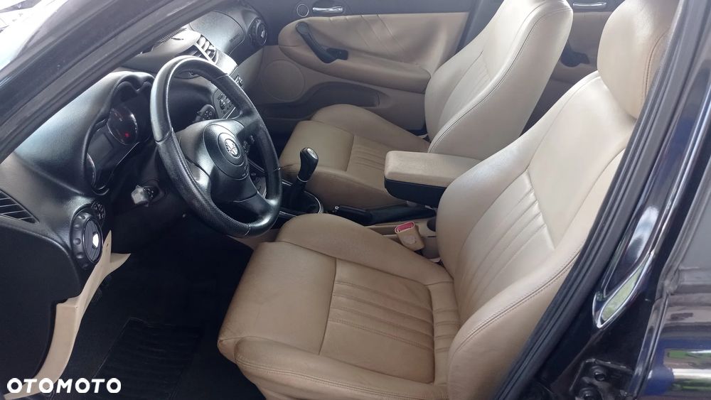 Alfa Romeo 147 - 36