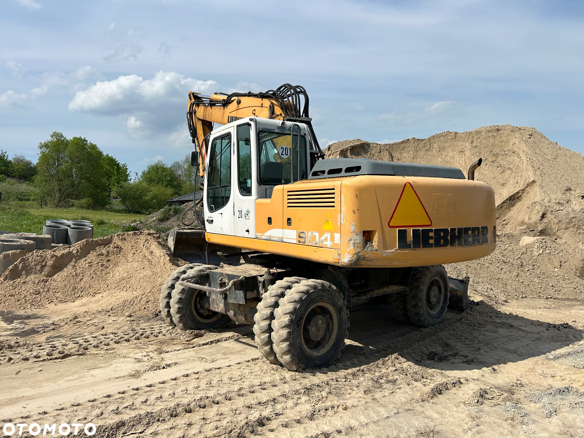 Liebherr A904C - 3