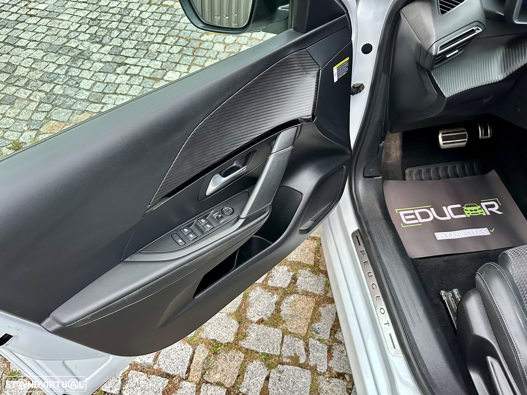 Peugeot e-208 50 kWh GT Line - 15
