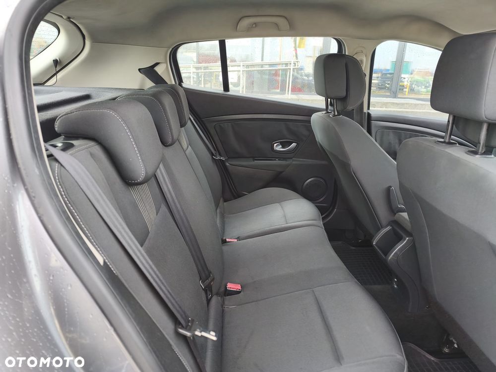 Renault Megane - 9