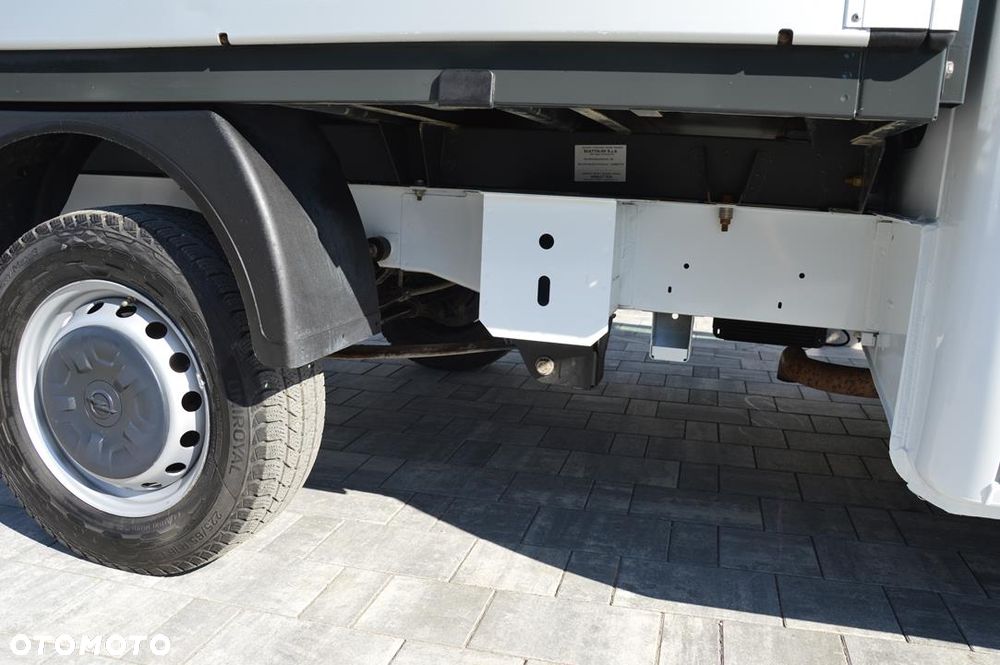 Opel Movano - 32