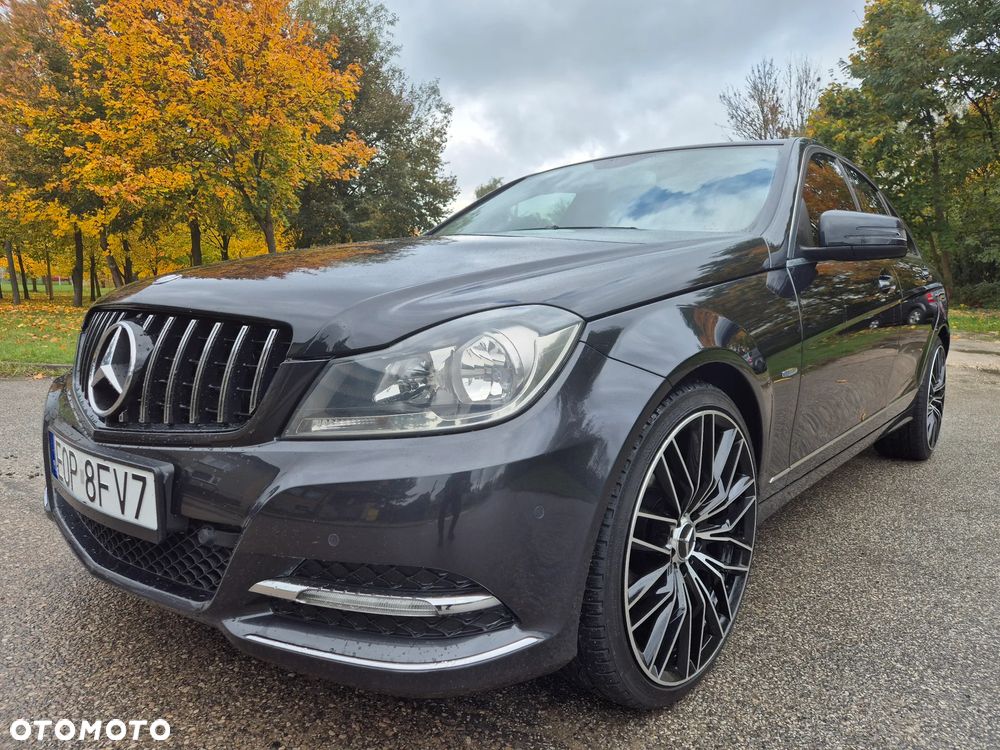 Mercedes-Benz Klasa C 180 BlueEFFICIENCY Avantgarde - 10