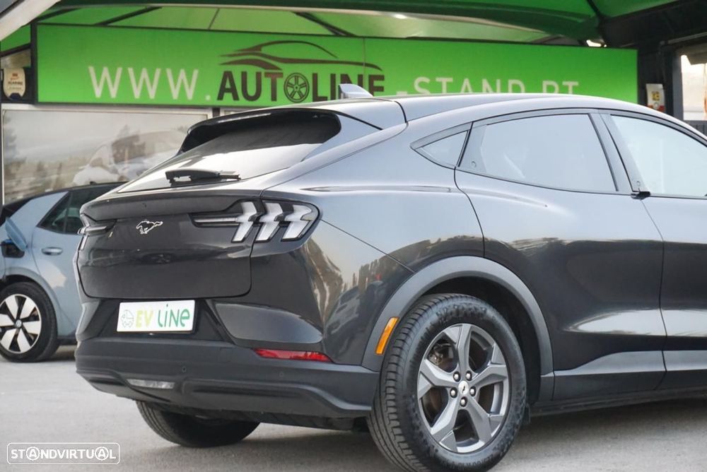 Ford Mustang Mach-E Alargada - 12
