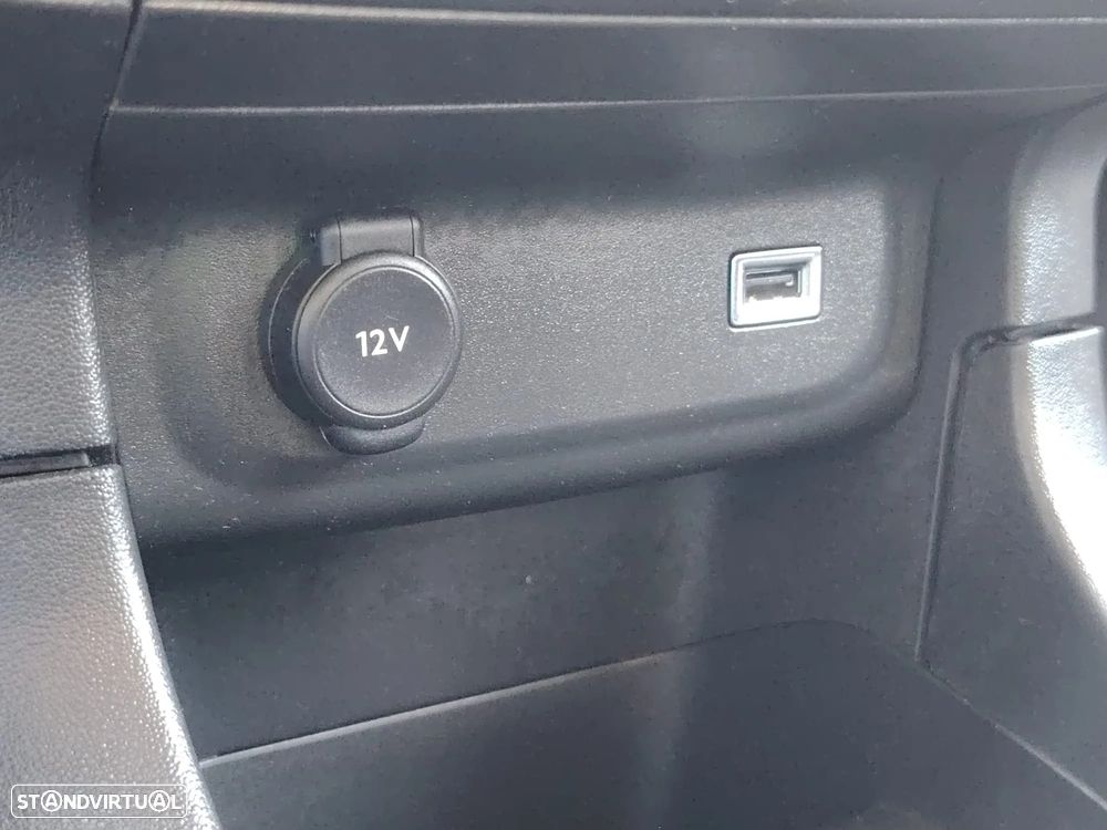 Citroën C3 1.2 PureTech C-Series - 16