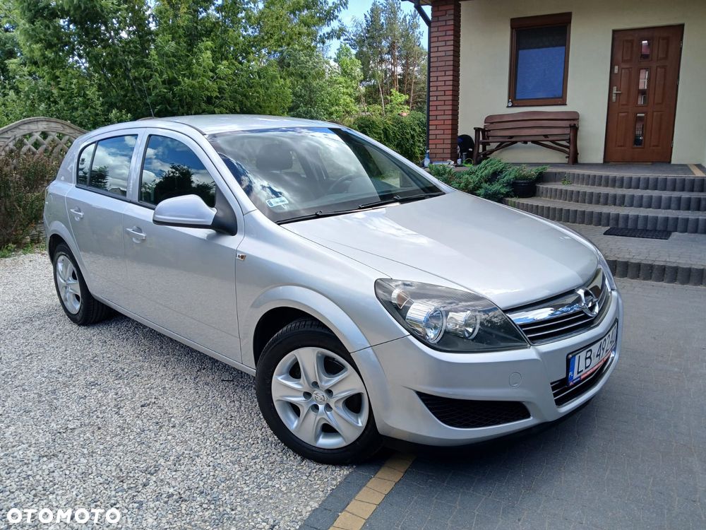 Opel Astra 1.6 - 9