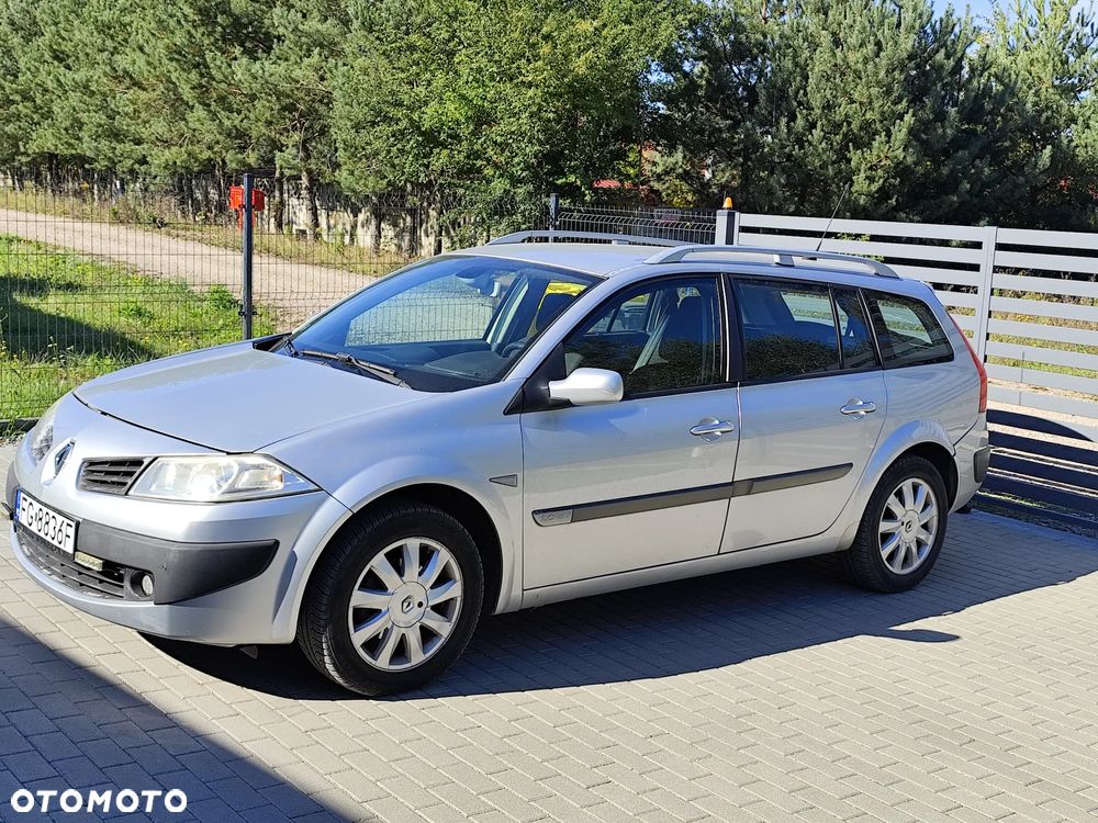 Renault Megane ver-ii-1-6-16v-confort-authentique - 1