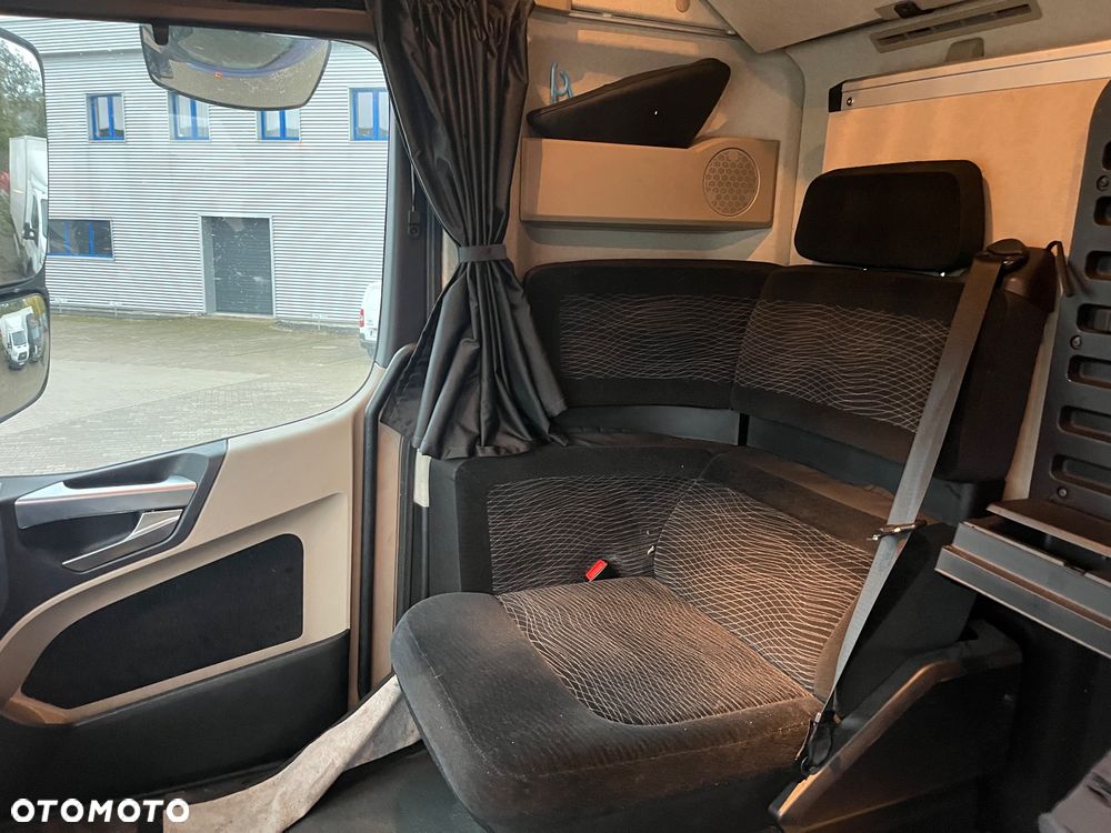Mercedes-Benz Actros - 17