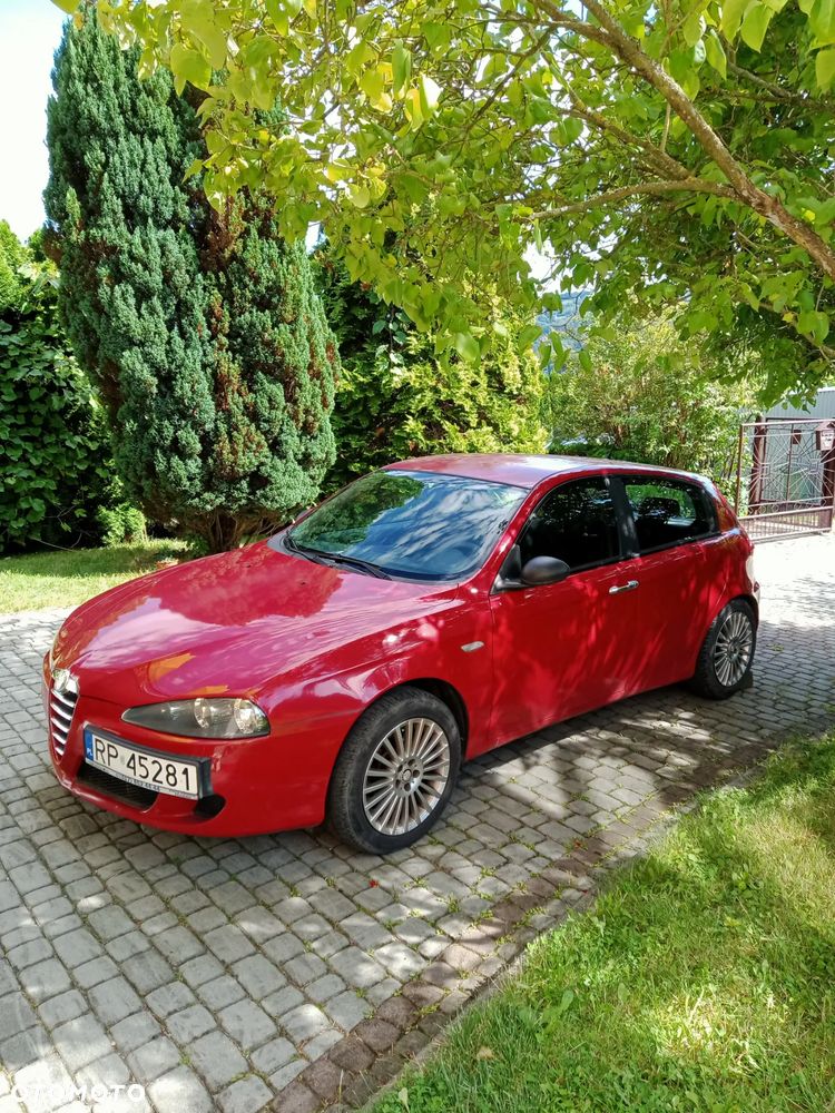 Alfa Romeo 147 - 2