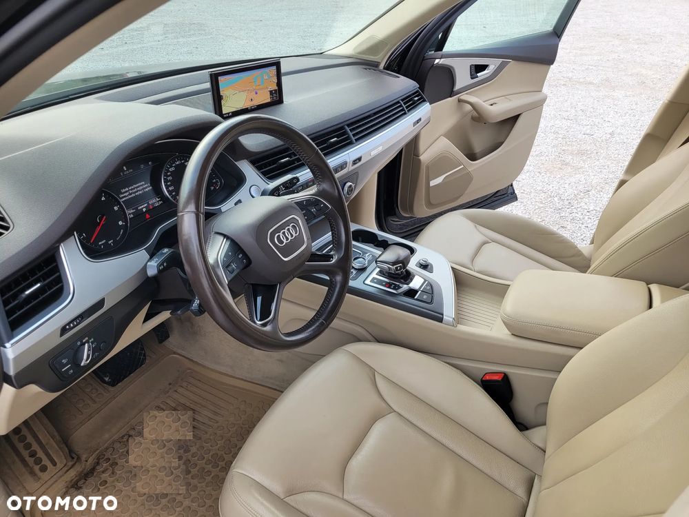 Audi Q7 - 13