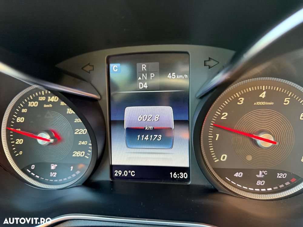 Mercedes-Benz C - 38