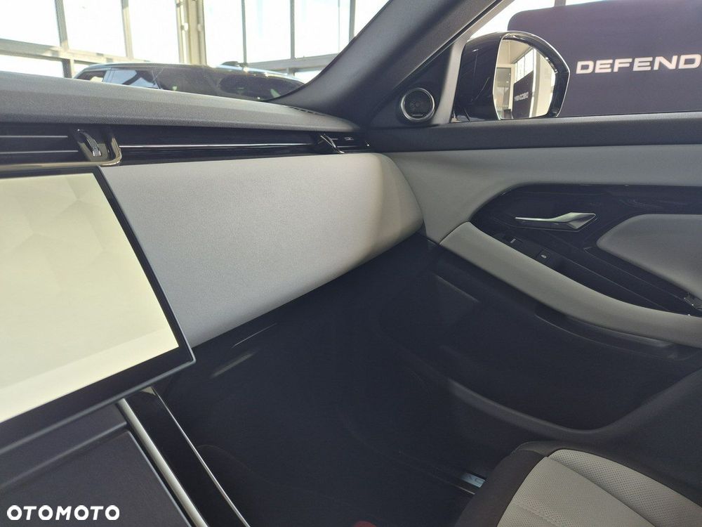 Land Rover Range Rover Evoque - 20