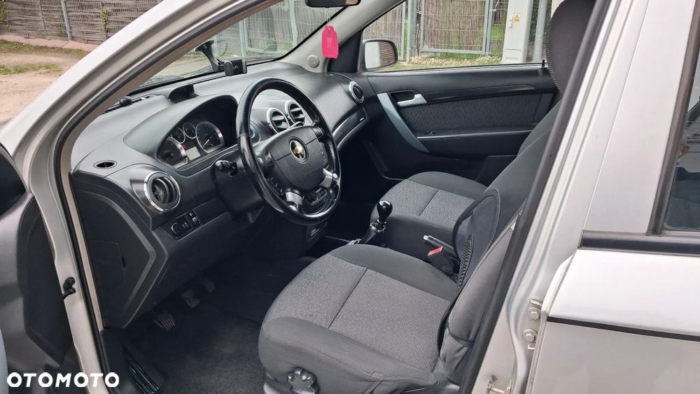 Chevrolet Aveo 1.4 16V LT - 6