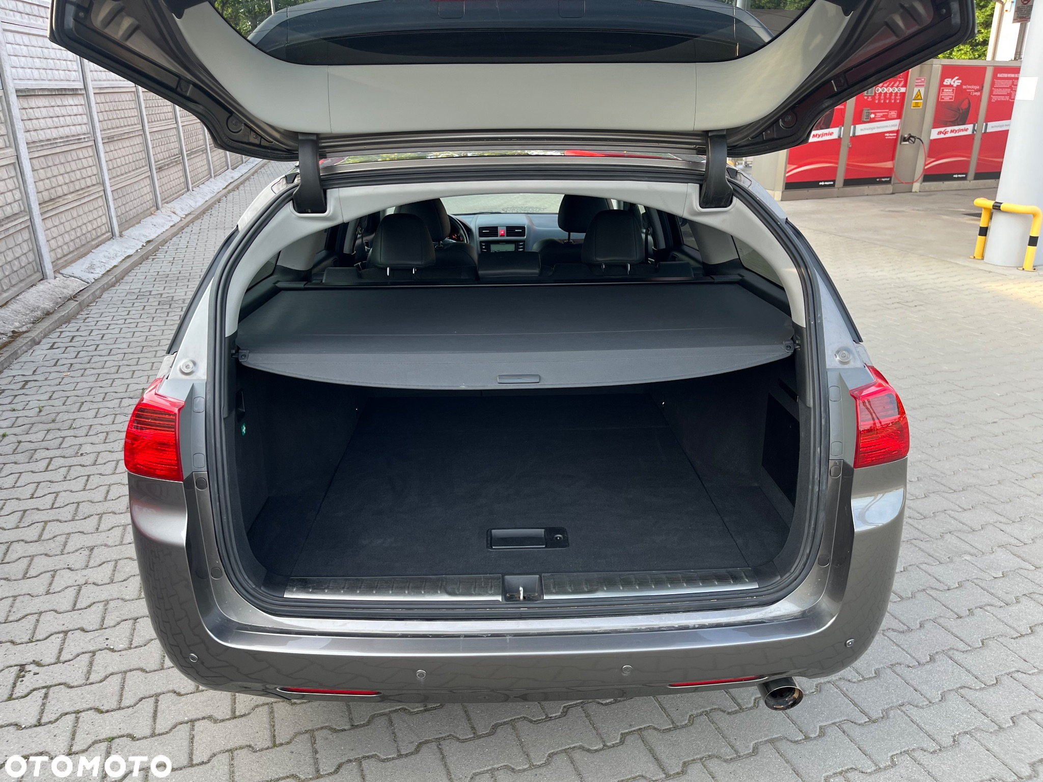 Honda Accord Tourer 2.0 i Sport - 20