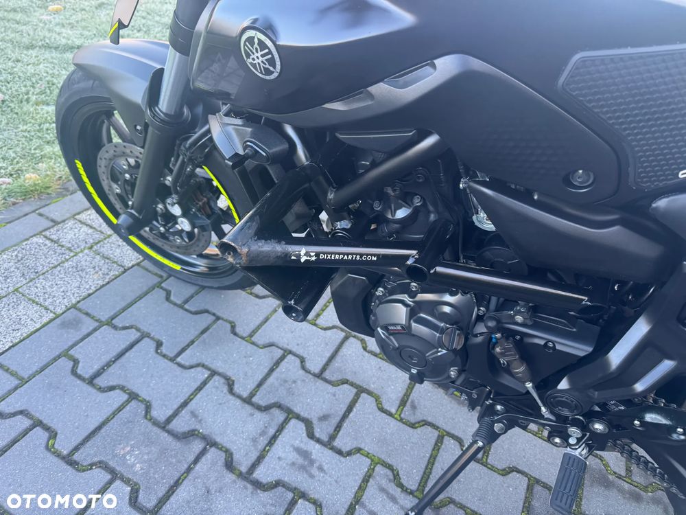 Yamaha MT - 22