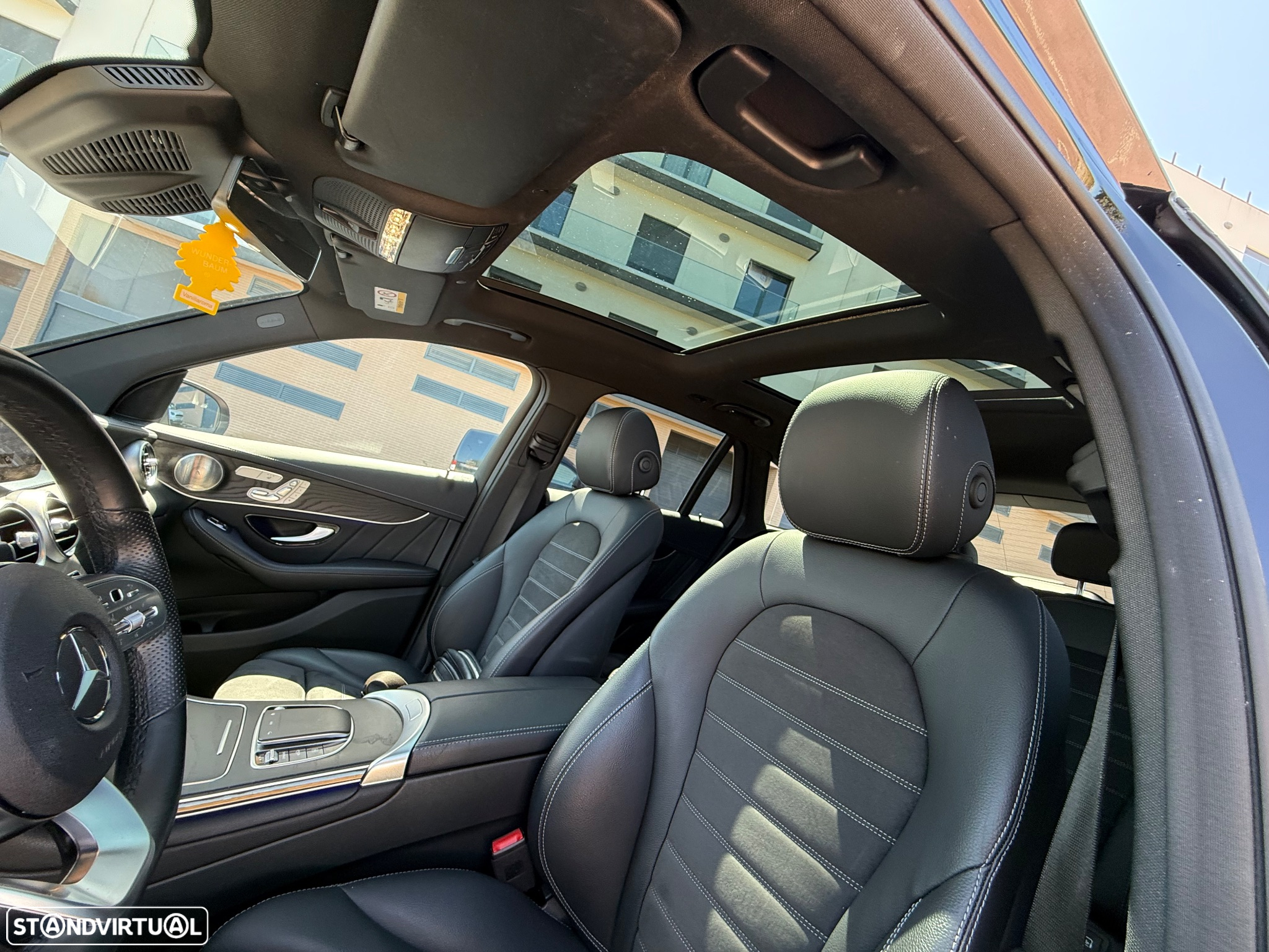 Mercedes-Benz GLC 300 de 4Matic 9G-TRONIC AMG Line Plus - 29