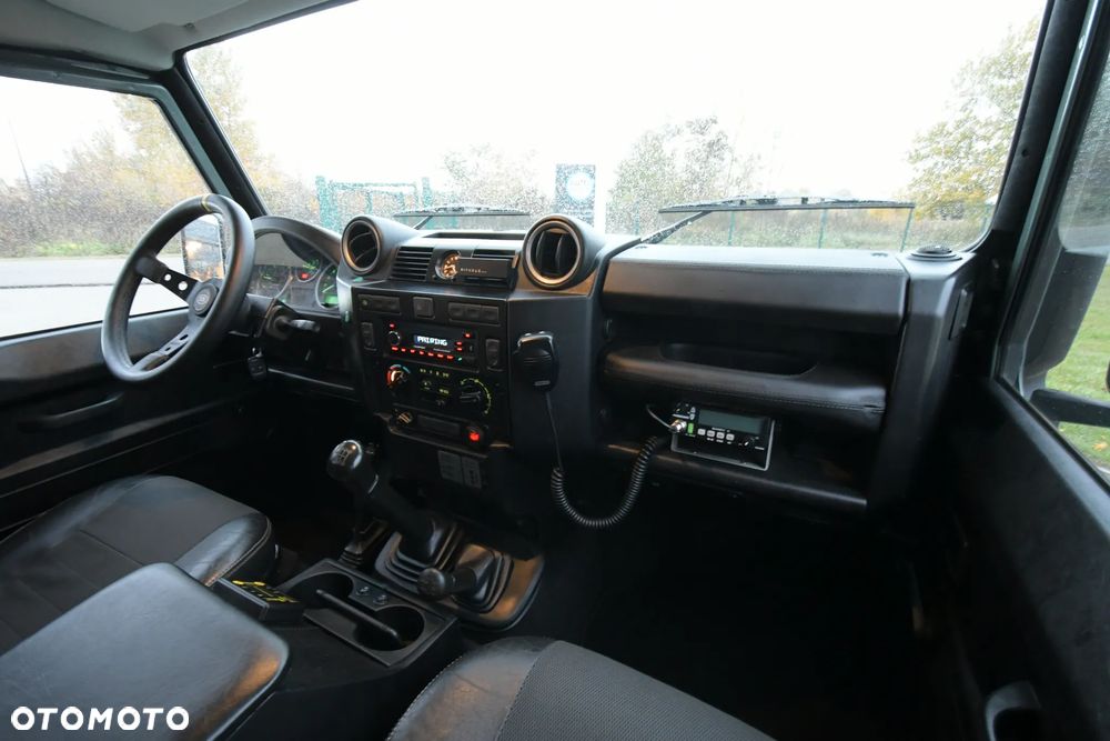 Land Rover Defender 110 2.4 TD4 E - 30