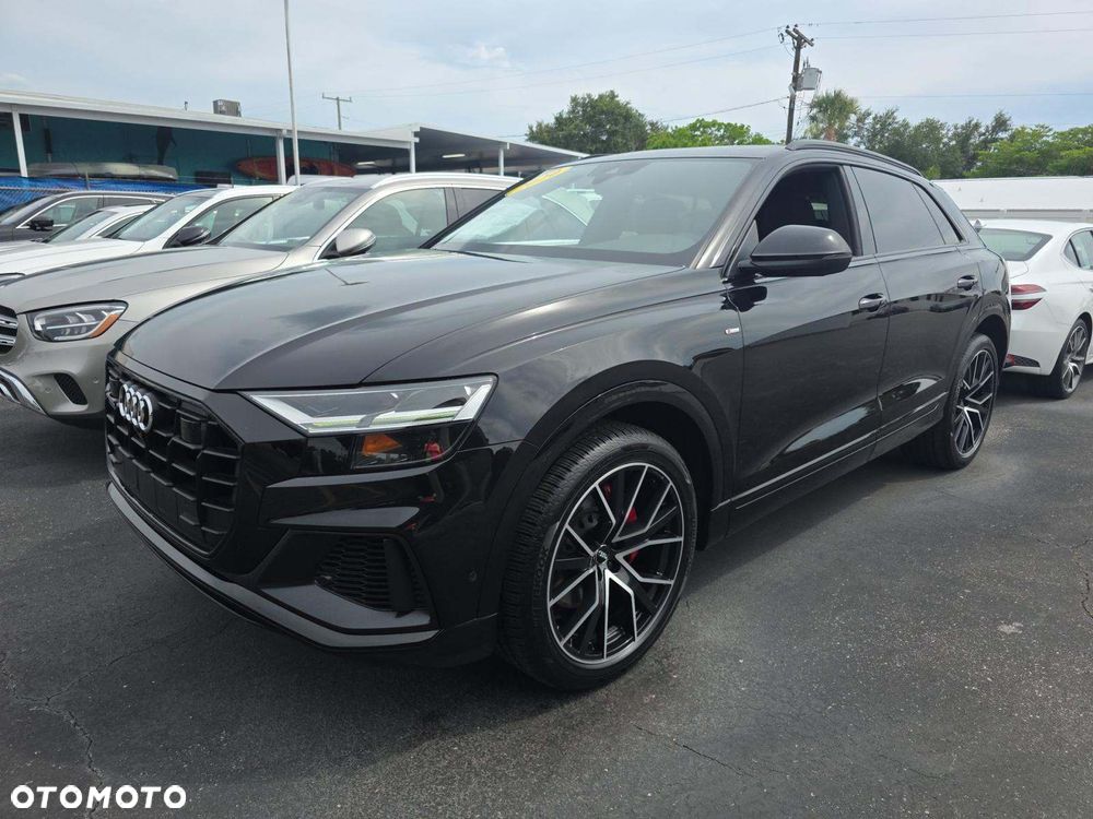 Audi Q8 55 TFSI quattro tiptronic - 1