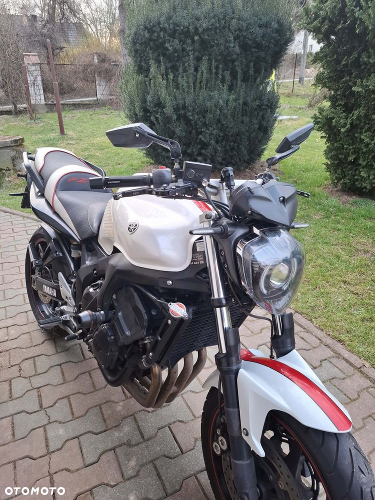 Yamaha FZ6 - 1