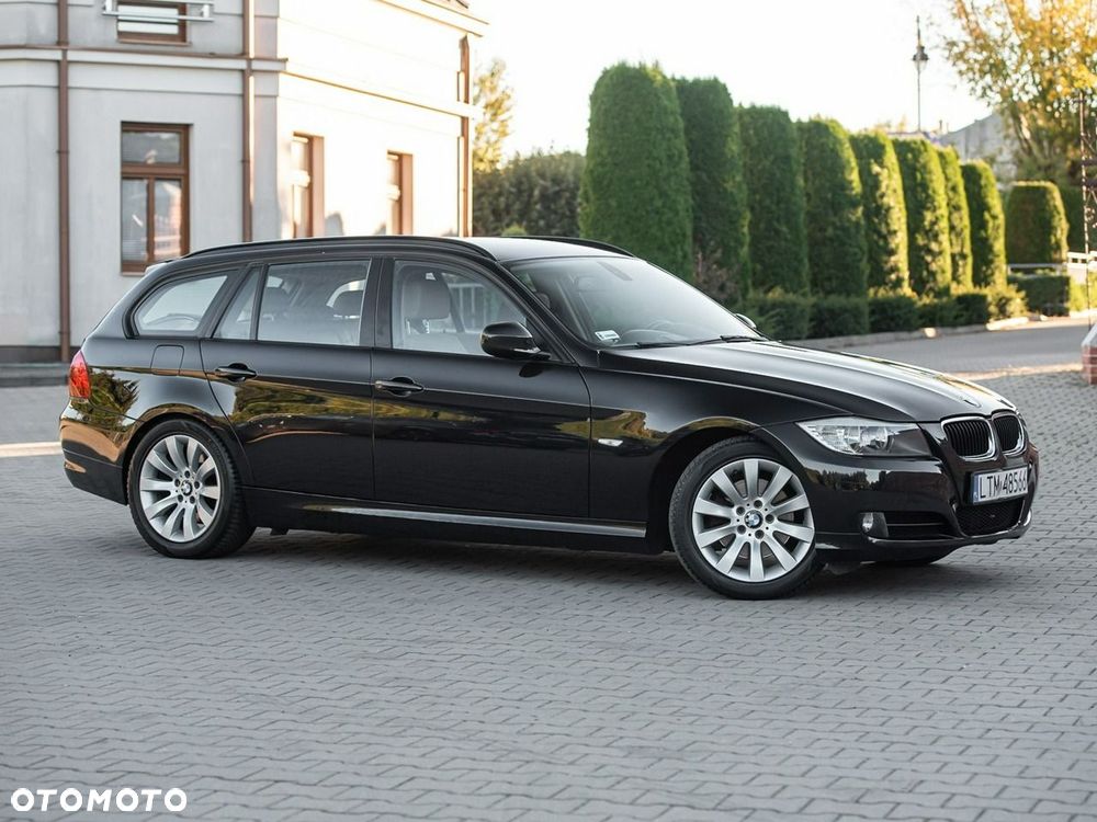BMW Seria 3 318d Sport Line - 19