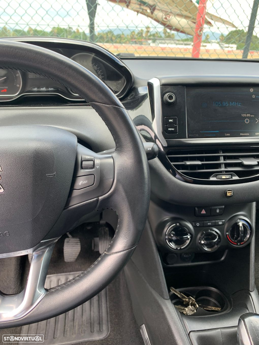 Peugeot 208 1.6 BlueHDi Allure - 23