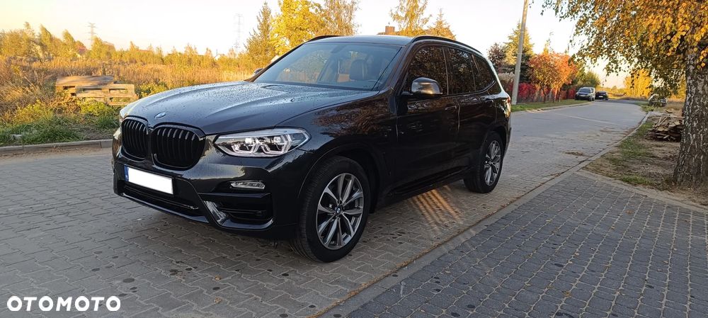 BMW X3 xDrive30i GPF Luxury Line - 3