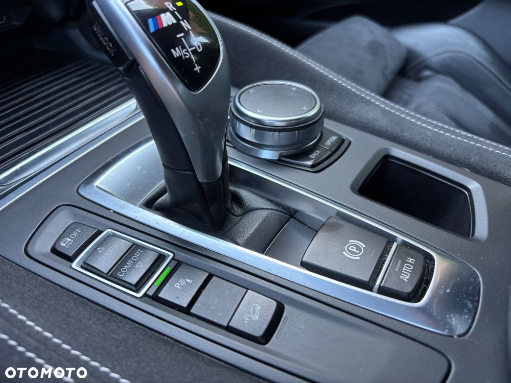 BMW X6M ver-m50d - 23