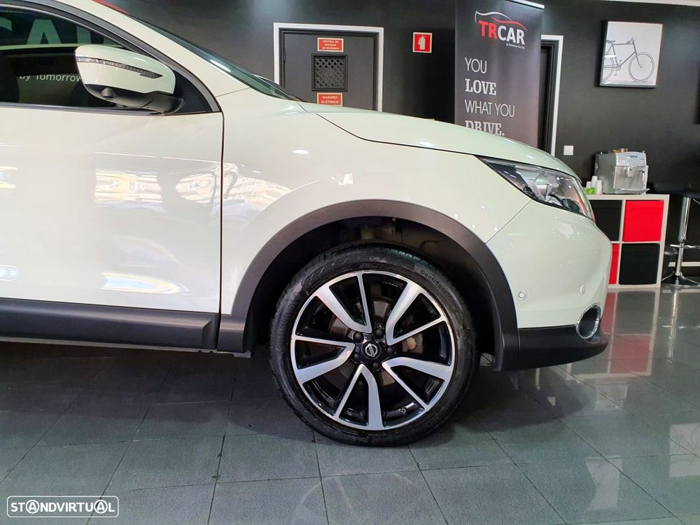 Nissan Qashqai 1.2 DIG-T Tekna Premium Pele S P.Preta - 4