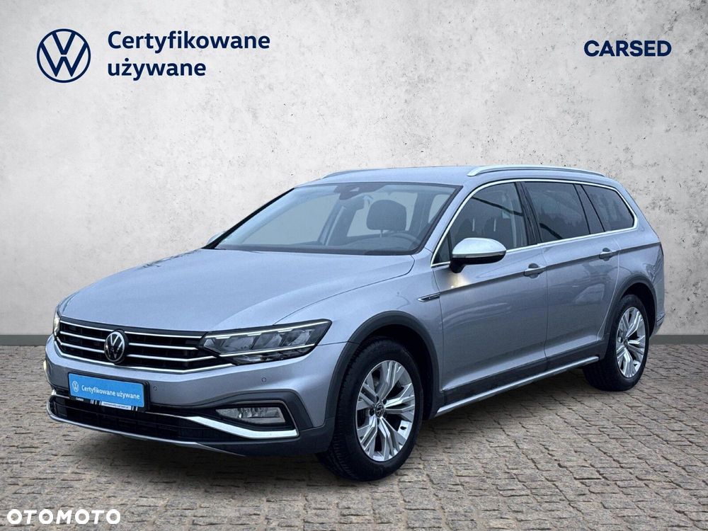 Volkswagen Passat - 1