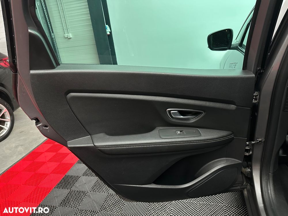 Renault Scenic BLUE dCi 120 EDC BUSINESS EDITION - 22