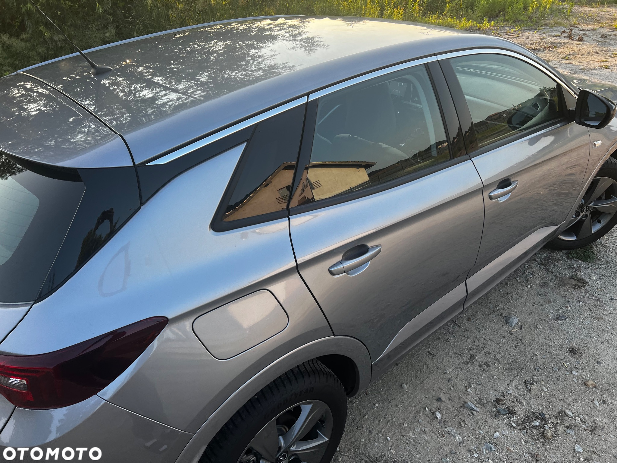 Opel Grandland 1.2 T Business Edition S&S - 11