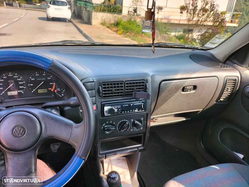 VW Polo 1.05 GL DA - 2