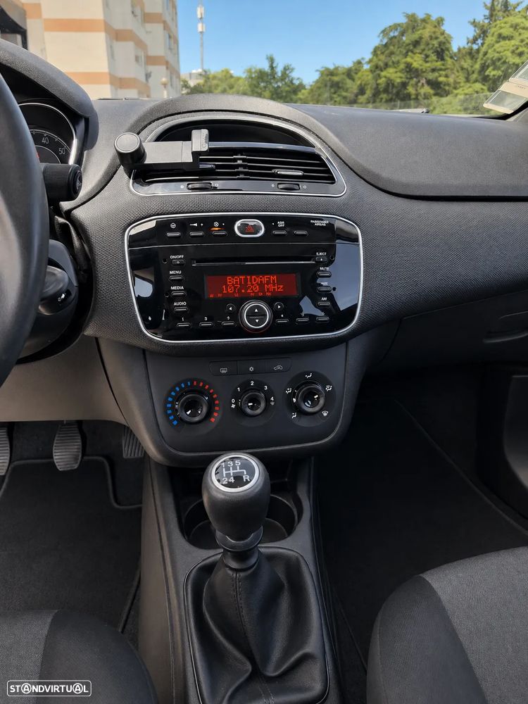 Fiat Punto 1.2 Lounge S&S - 7