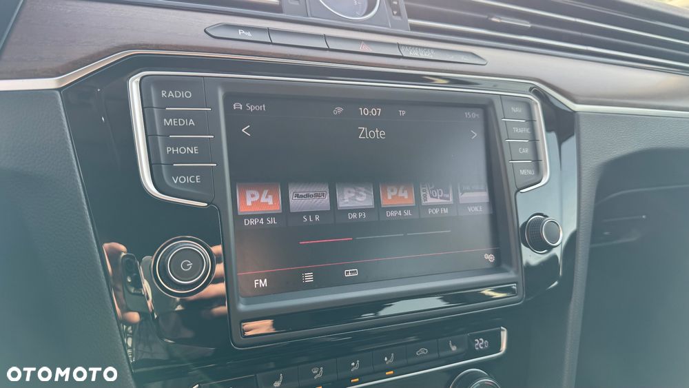 Volkswagen Passat 2.0 TSI (BlueMotion Technology) 4Motion DSG Highline - 37