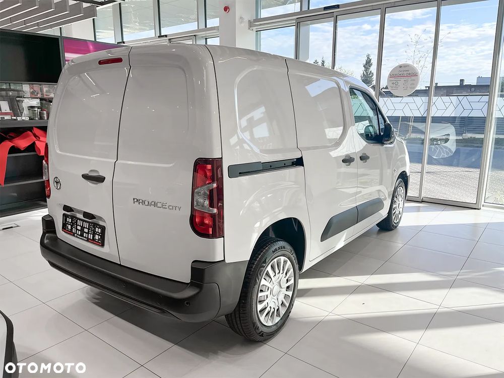 Toyota Proace City - 6