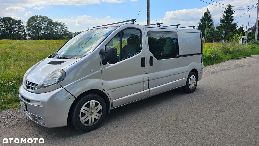 Opel Vivaro - 1
