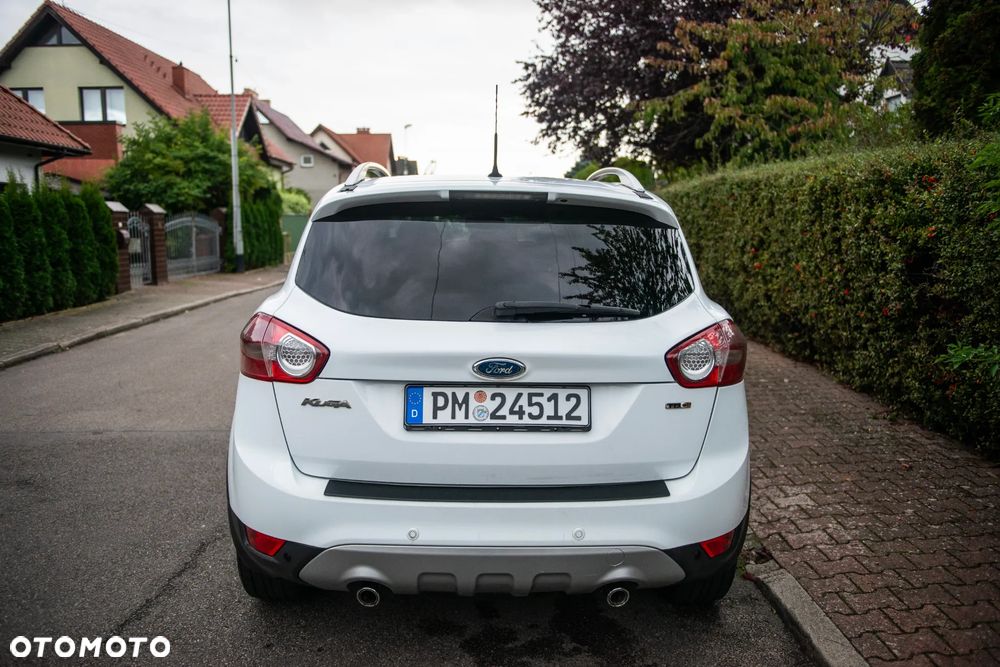 Ford Kuga 2.0 TDCi 4x4 Titanium - 6