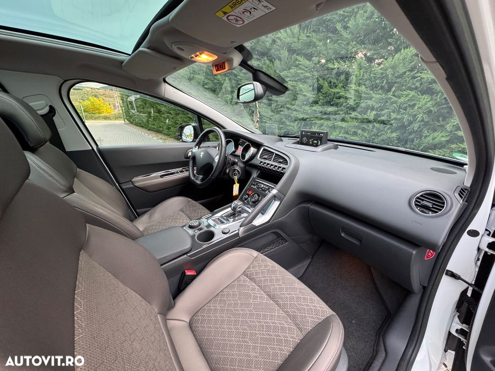 Peugeot 3008 Hybrid4 - 22
