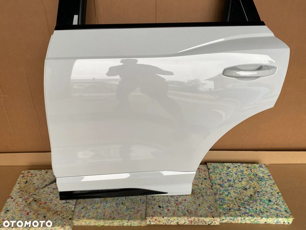 AUDI Q3 83A S-line kompletne lewe drzwi tył kolor LS9R 2Y2Y 4098km - 10