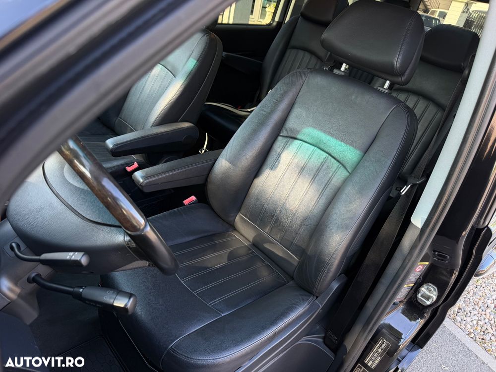 Mercedes-Benz Viano 3.0 CDI DPF lang Automatik Avantgarde - 29