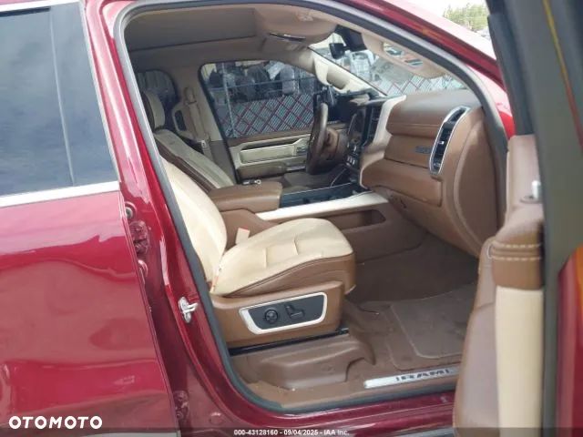 RAM 1500 Crew Cab Shortbed Laramie - 6