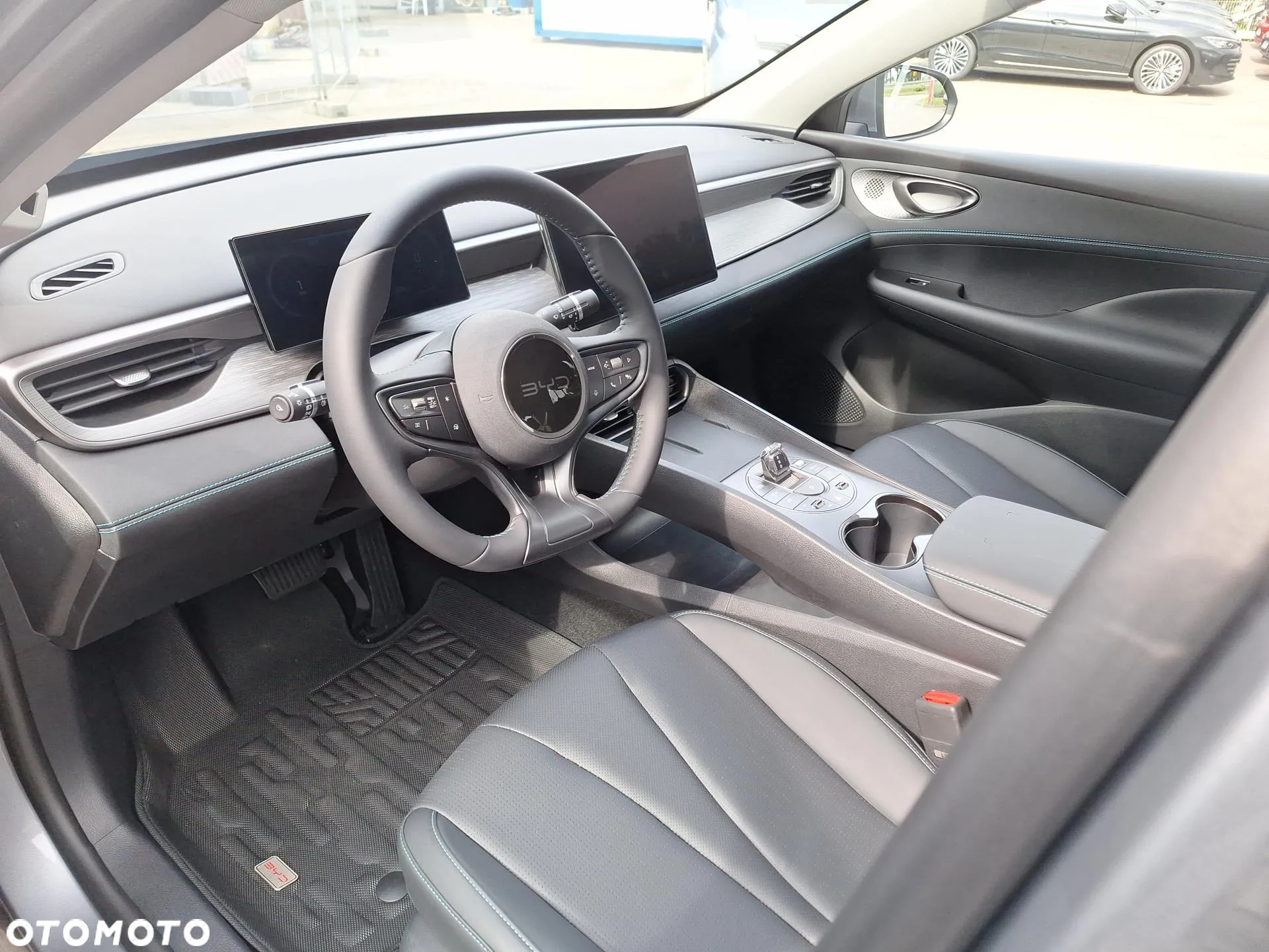 BYD Inny - 10